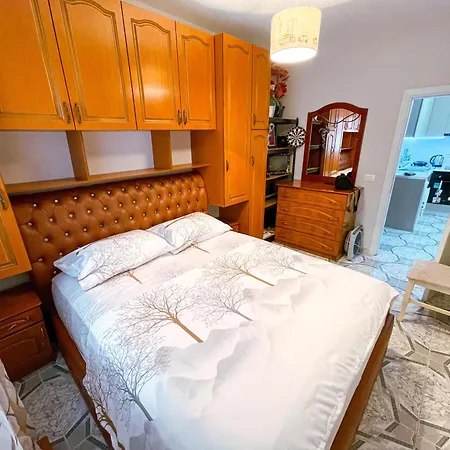 Near The شقة دراس