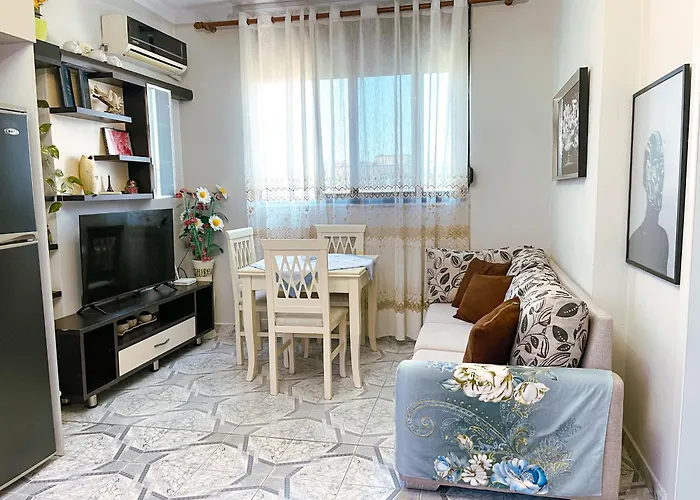 Near The Apartamento Durrës